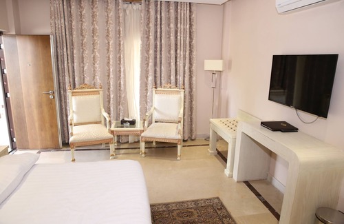 Bhurban Hotel | Chinar Family Resort