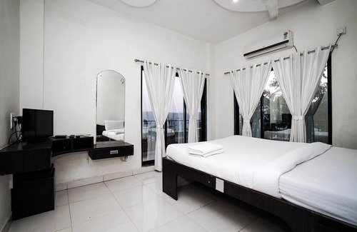 Wai Hotel | Chinar Residency, Bondarwadi Road, Panchgani, Mahabaleshwar
