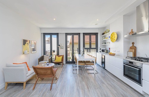 San Felipe Neri Apartamento | Chinchilla - Alquiler turístico Málaga centro