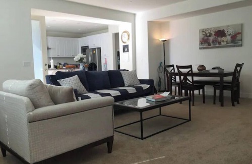 Chino Casa | Chino Beautiful 4 Bedroom Home-奇诺新高端4房3衛别墅整租