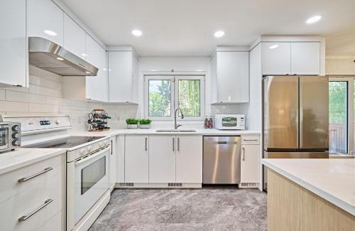 Southwest Calgary Casa | Chinook Executive Entire House