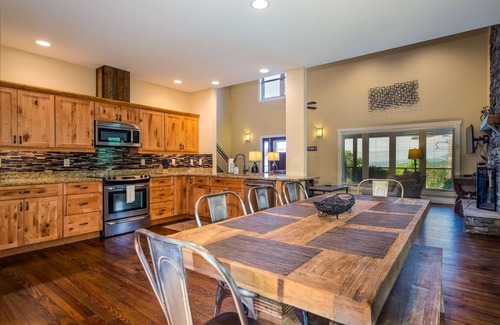 Pisgah Forest Casa | Chinquapin Cottage | 3 Bed, 3 Bath