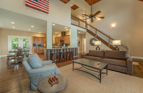 Pisgah Forest Casa | Chinquapin Cottage | 3 Bed, 3 Bath