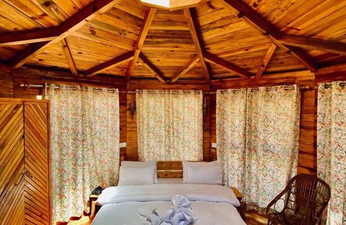 Naina Range Hotel | Chirpingi Birdz Resort