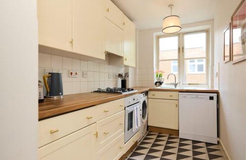 Chiswick Apartamento | Chiswick Views & Space - Elegant 3BDR Duplex with Parking