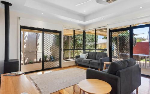 Hayborough Casa | Chiton Rocks Court - Mini Oasis by the Sea