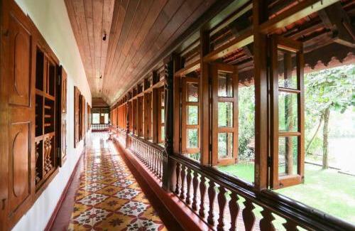 Kochi Complejo | Chittoor Kottaram Royal Mansion - A CGH Earth SAHA Experience