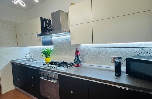 Fiumicino Apartamento | Chloe's Apartment at Fiera di Roma
