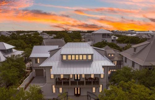 West Panama City Beach Casa | Chloe's Cottage and Carriage House
