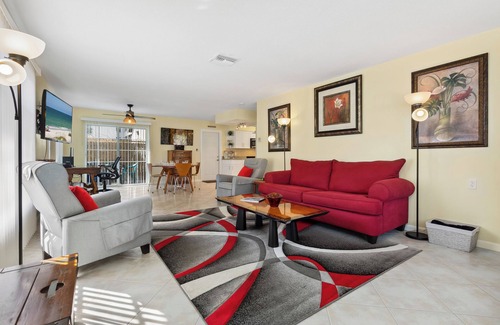 Siesta Key Casa | Chloe's Villa on Siesta Key, A Private 1/1 Escape