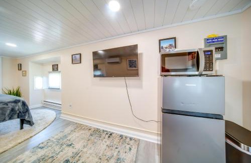 Adrian Furnace Apartamento | Choo Choo Blue, Converted Railcar in DuBois!
