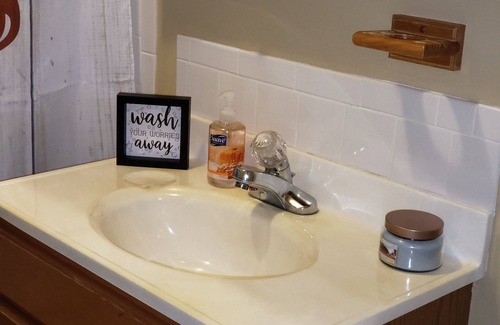 Robbinsville Casa | Choose Serenity at "The Buffalo" Lake House.