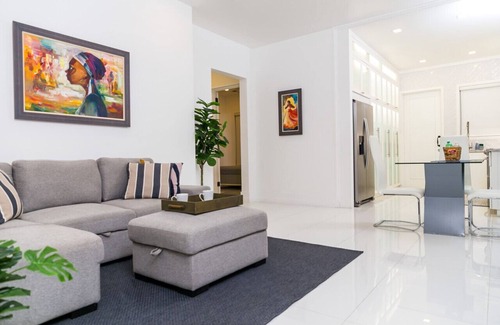 Barbican Apartamento | Choose To Be Happy @ The GAIA [2-Bedroom w/ Pool]