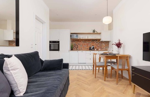 Pruszkow Apartamento | Chopina 10 | Stylish Apartment | Parking | Park