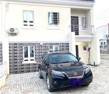 Abuja Apartamento | CHRIS SPORSHE
