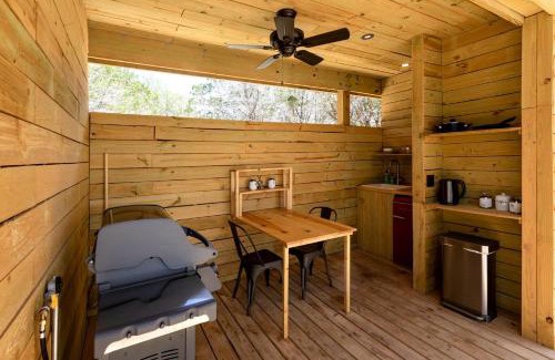 Dripping Springs Otro | Chrissie Ger in Dripping Springs, TX