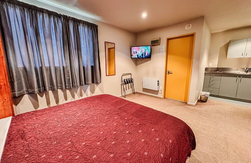 Christchurch City Centre Cabina | Christchurch City Centre Deluxe Unit with Full Kitchen