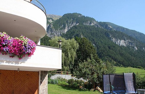 Pettneu am Arlberg Apartamento | Christian by Interhome