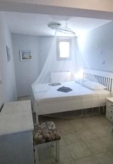 Kato Gatzea Casa | Christie's ground floor apartment by the sea