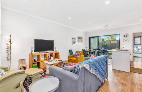 Christies Beach Casa | 'Christies Chic' A Family Getaway by the Beach