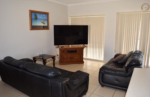 Christies Beach Casa | Christies Seahorse Holiday Townhouses
