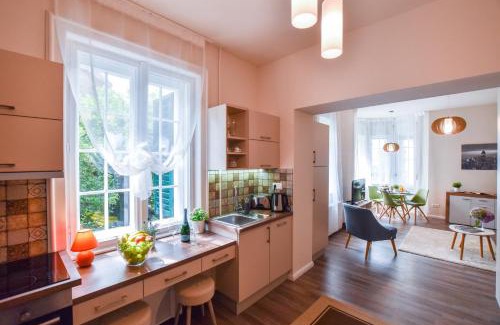 Krisztinavaros Apartamento | Christine Apartment close to the Buda Castle