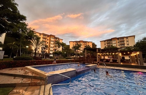 Barrio Santa Lucía Condominio | Jaco-Costa Rica. Fishing, surfing or relaxing...Stay in this amazing Condo!