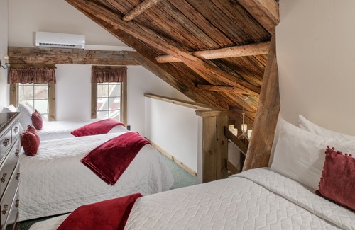 Jackson Hotel | Christmas Farm Inn and Spa