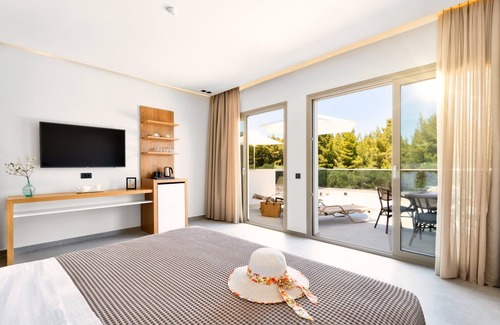 Paliouri Hotel | Chrousso Village
