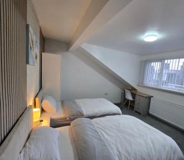 Bradford Casa | Chub twin bed