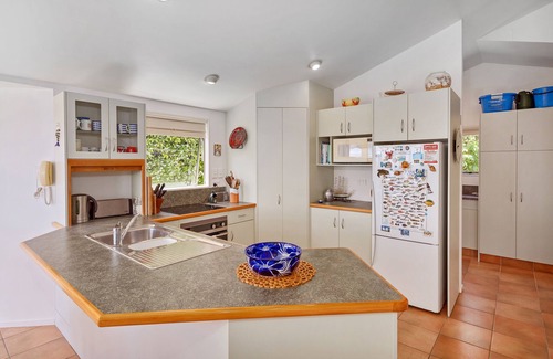 Opito Bay Casa | Chuck’s Retreat - Opito Bay Holiday Home