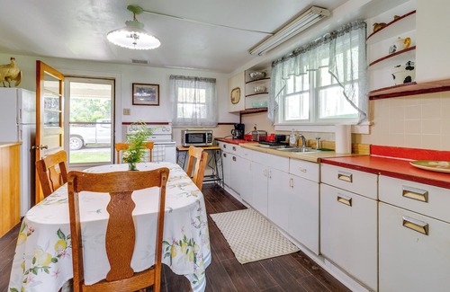 Smithmill Casa | 'Chucker Chalet' - Hunter’s Haven in Houtzdale!