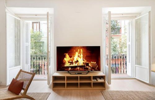 Justicia Apartamento | Chueca Fuencarral - 5 Bdrms 5 Baths 12 pax
