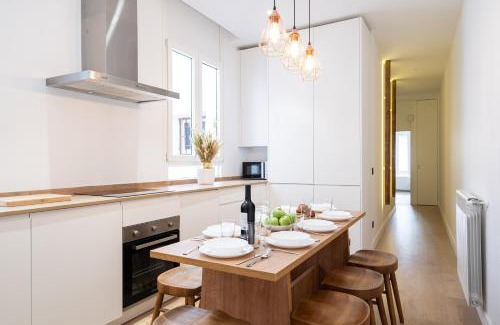 Justicia Apartamento | Chueca Hortaleza 12Pax 5 Bedrooms 5 Baths