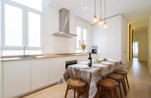 Justicia Apartamento | Chueca Hortaleza 12Pax 5 Bedrooms 5 Baths