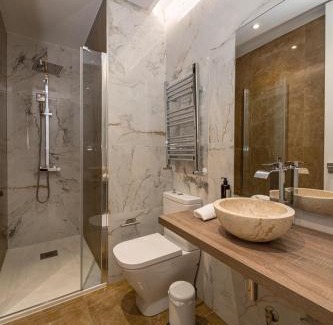 Malasaña Apartamento | Chueca II calle Barco 2BR 2BH