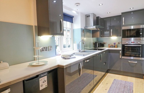 Old Somerby Cabaña | CHURCH BARN, pet friendly, with open fire in Grantham