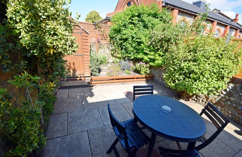 Worthing Cabaña | Church Cottage, Worthing - una casa de pueblo con capacidad para 5 personas en 2 habitaciones