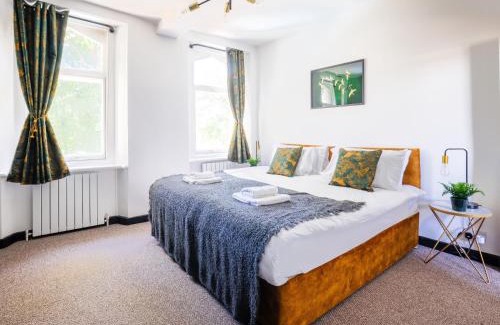 Bicester Casa | Church Green