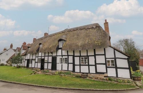 Welford on Avon Casa | Church View