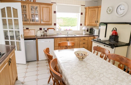 County Mayo Cabaña | CHURCHFIELD HOUSE, pet friendly in Crossmolina, County Mayo