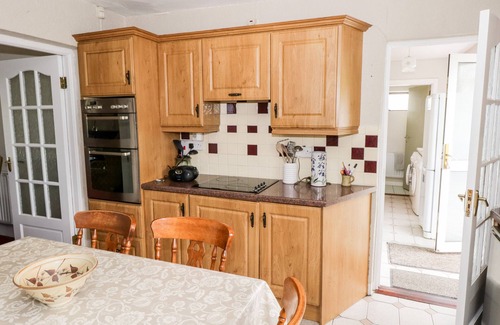 County Mayo Cabaña | CHURCHFIELD HOUSE, pet friendly in Crossmolina, County Mayo