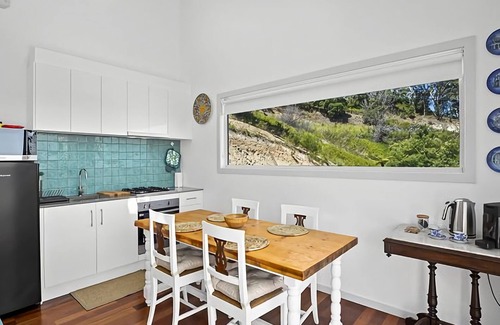 Korora Casa | Ciao Korora The Mediterranean, overlooking the ocean with magnificent water and mountain views.