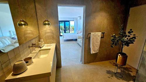 Flaxton Casa | Cielo Flaxton, Newly Renovated Luxury Accommodation with Ocean and Iconic Views