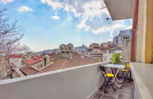 Gumussuyu Mahallesi Apartamento | Cihangir House