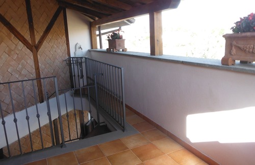 Montelibretti Apartamento | Ciliegi en fiore alojamiento turístico (vista del valle del Tíber) cerca de Roma