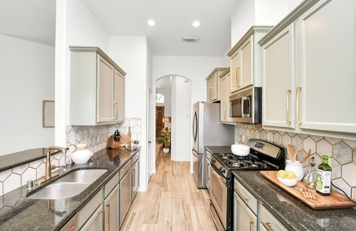 Katy Casa | Cinco Ranch Furnished 1 Story Home, King Beds, Walking Trail, Sleeps 6+
