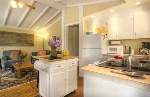 Franklin Casa | Cindy's Island - Riverfront - Fishing, Tubing
