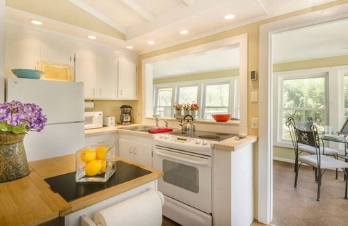 Franklin Casa | Cindy's Island - Riverfront - Fishing, Tubing