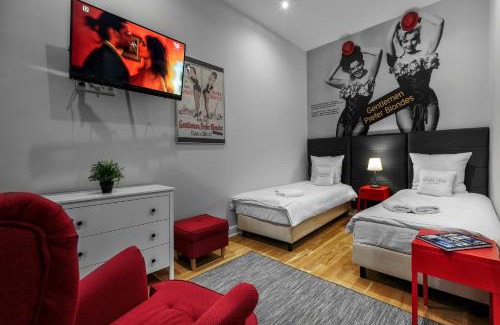 Srodmiescie Apartamento | Cinema Rooms - Piotrkowska